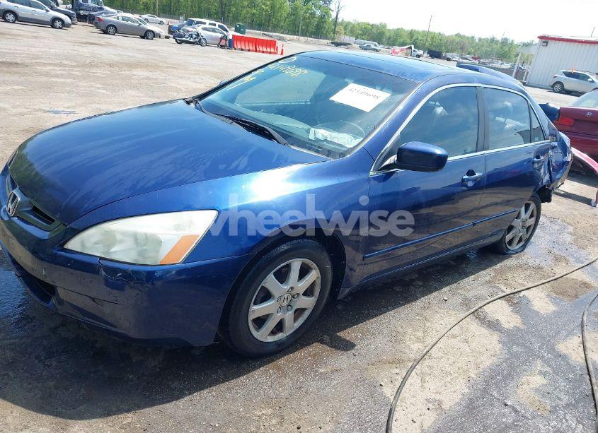 Photo 2 of 2005 Honda Accord 3.0 EX (VIN 1HGCM665X5A025031)