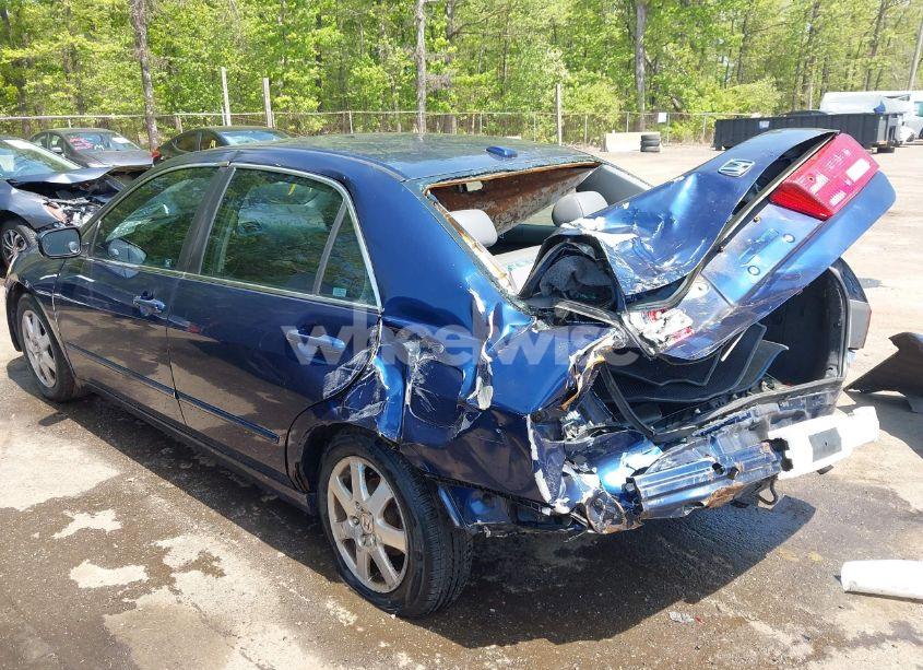 Photo 3 of 2005 Honda Accord 3.0 EX (VIN 1HGCM665X5A025031)