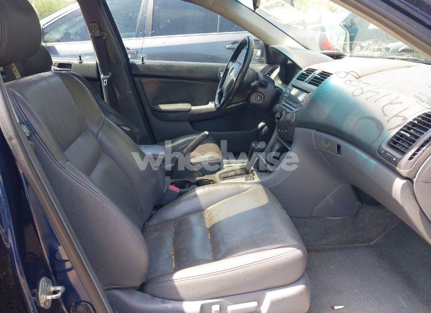 Photo 5 of 2005 Honda Accord 3.0 EX (VIN 1HGCM665X5A025031)