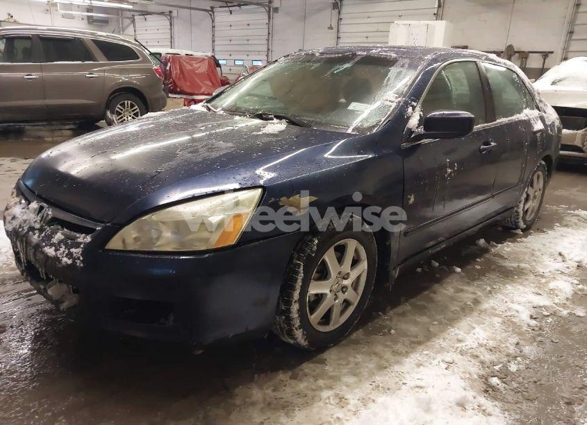 Photo 2 of 2005 Honda Accord 3.0 EX (VIN 1HGCM665X5A031721)
