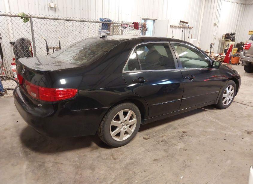 Photo 4 of 2005 Honda Accord 3.0 EX (VIN 1HGCM665X5A032903)