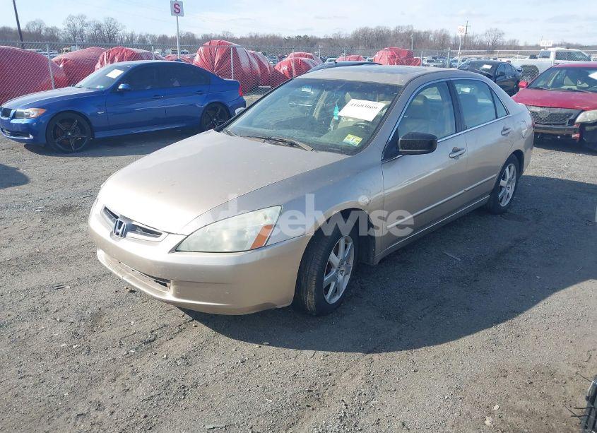 Photo 2 of 2005 Honda Accord 3.0 EX (VIN 1HGCM665X5A034702)