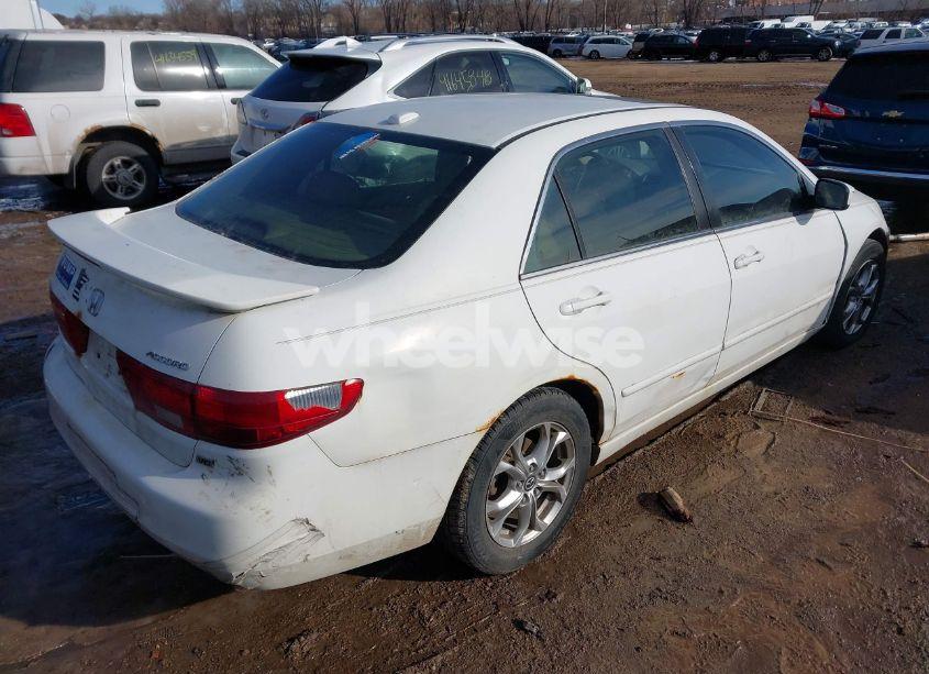 Photo 4 of 2005 Honda Accord 3.0 EX (VIN 1HGCM665X5A044680)