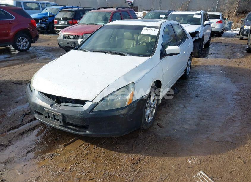 Photo 6 of 2005 Honda Accord 3.0 EX (VIN 1HGCM665X5A044680)