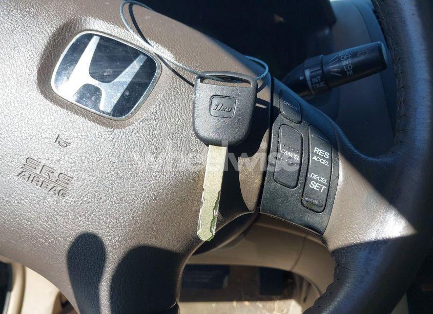 Photo 11 of 2005 Honda Accord 3.0 EX (VIN 1HGCM665X5A063794)