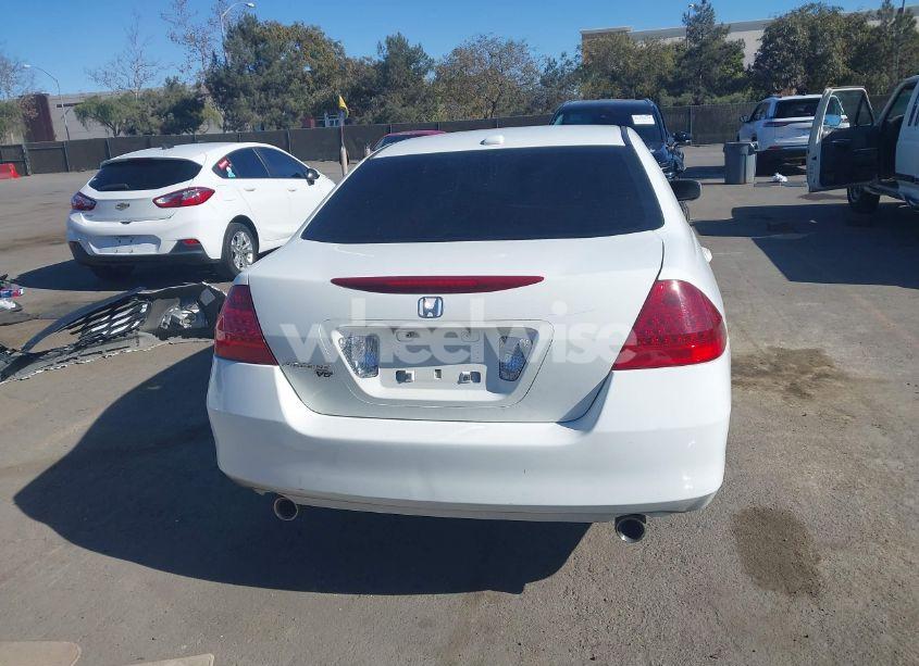 Photo 17 of 2006 Honda Accord 3.0 EX (VIN 1HGCM665X6A004343)