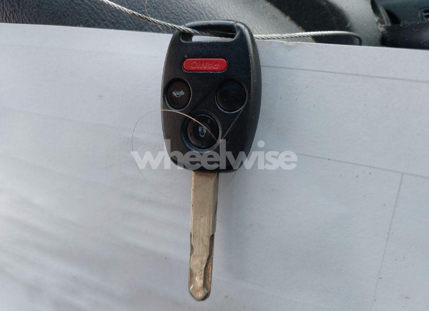 Photo 11 of 2006 Honda Accord 3.0 EX (VIN 1HGCM665X6A020137)