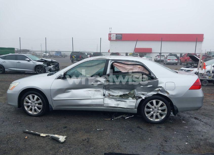 Photo 14 of 2006 Honda Accord 3.0 EX (VIN 1HGCM665X6A020137)