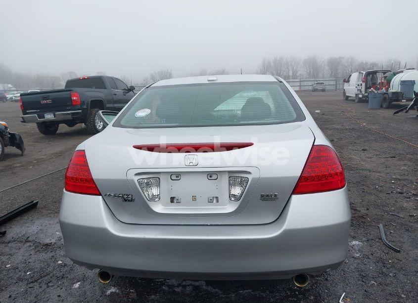 Photo 16 of 2006 Honda Accord 3.0 EX (VIN 1HGCM665X6A020137)