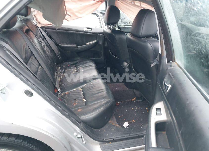 Photo 8 of 2006 Honda Accord 3.0 EX (VIN 1HGCM665X6A020137)