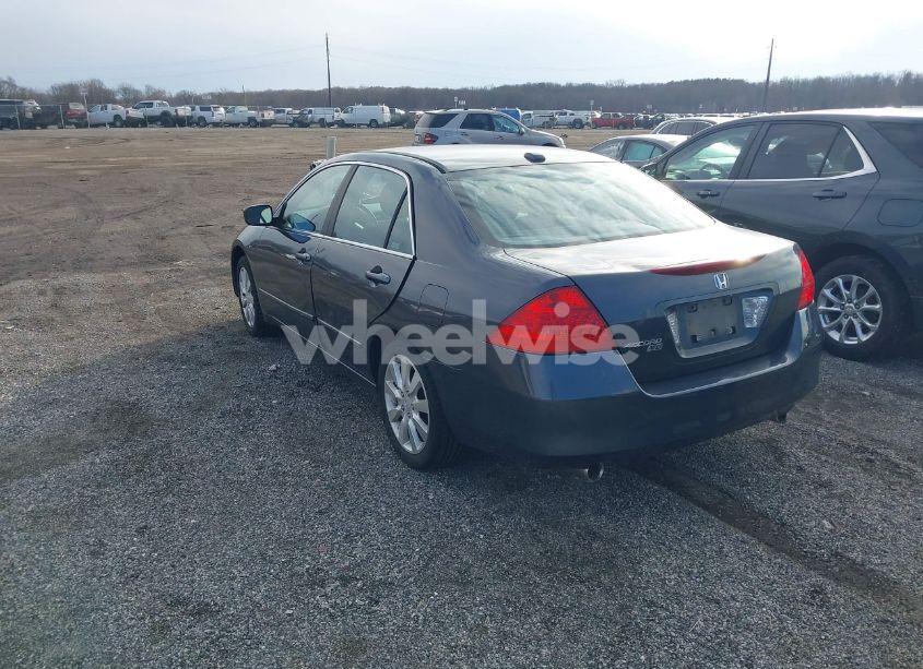 Photo 3 of 2006 Honda Accord 3.0 EX (VIN 1HGCM665X6A026035)