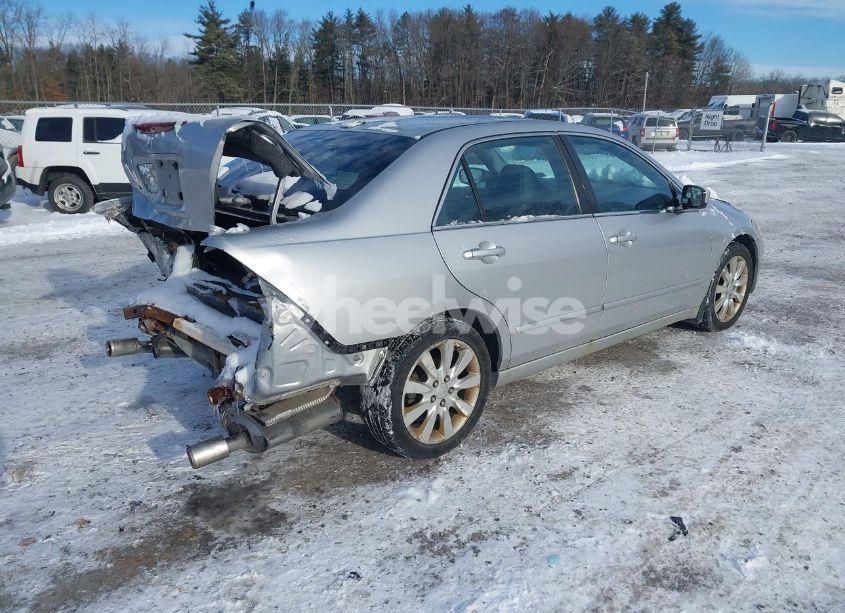 Photo 4 of 2006 Honda Accord 3.0 EX (VIN 1HGCM665X6A053574)