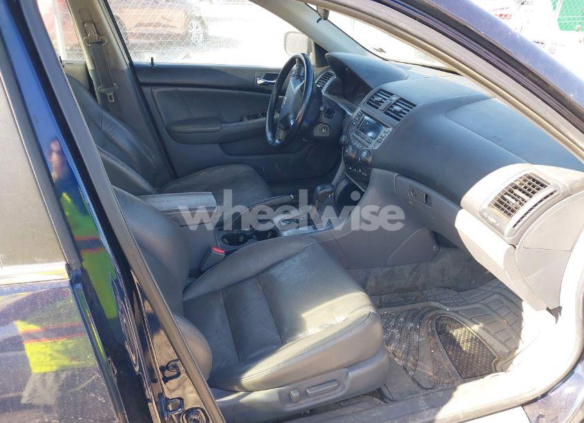 Photo 5 of 2006 Honda Accord 3.0 EX (VIN 1HGCM665X6A064753)