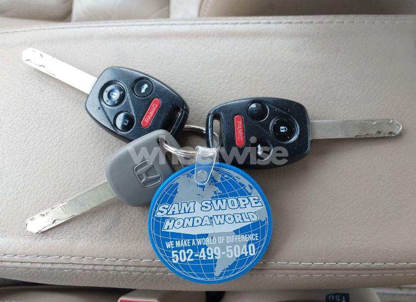 Photo 11 of 2006 Honda Accord 3.0 EX (VIN 1HGCM665X6A067541)