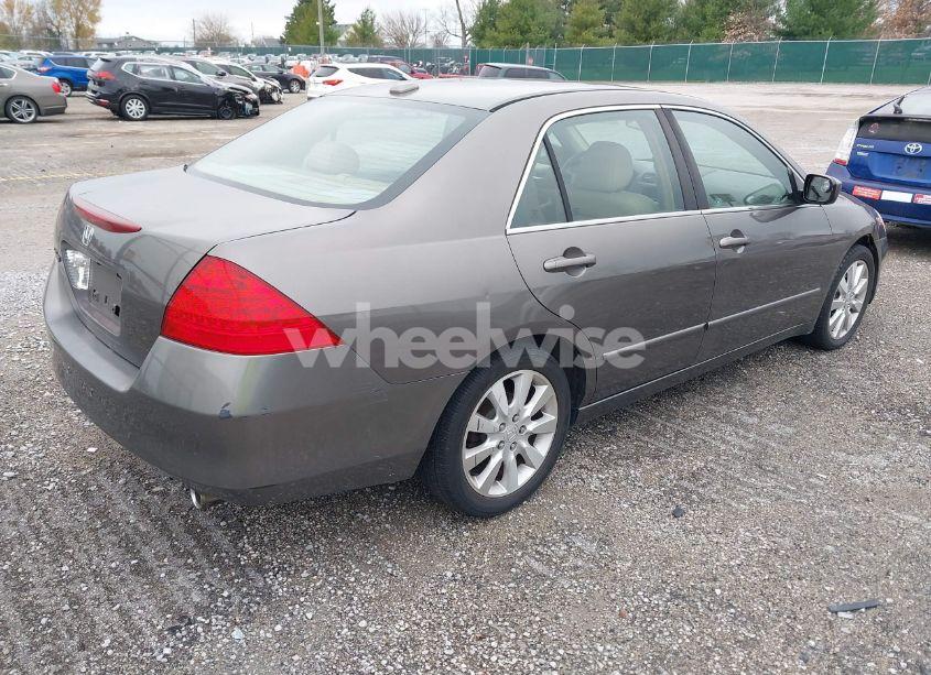 Photo 4 of 2006 Honda Accord 3.0 EX (VIN 1HGCM665X6A067541)