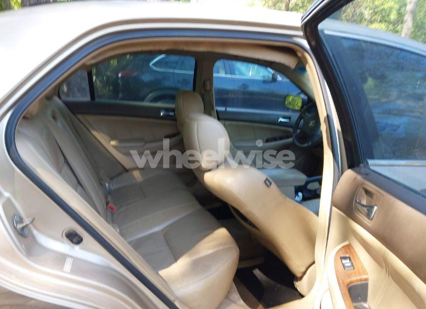 Photo 8 of 2006 Honda Accord 3.0 EX (VIN 1HGCM665X6A068561)