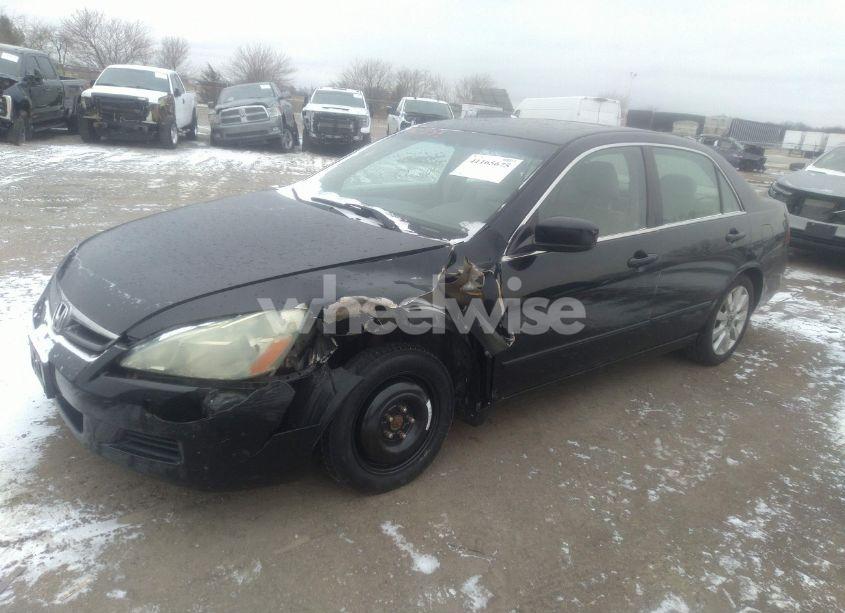 Photo 2 of 2006 Honda Accord 3.0 EX (VIN 1HGCM665X6A074988)