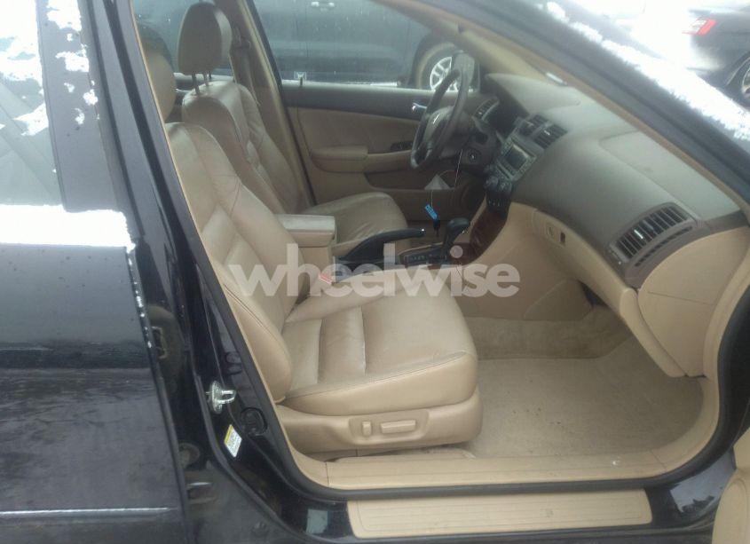 Photo 5 of 2006 Honda Accord 3.0 EX (VIN 1HGCM665X6A074988)