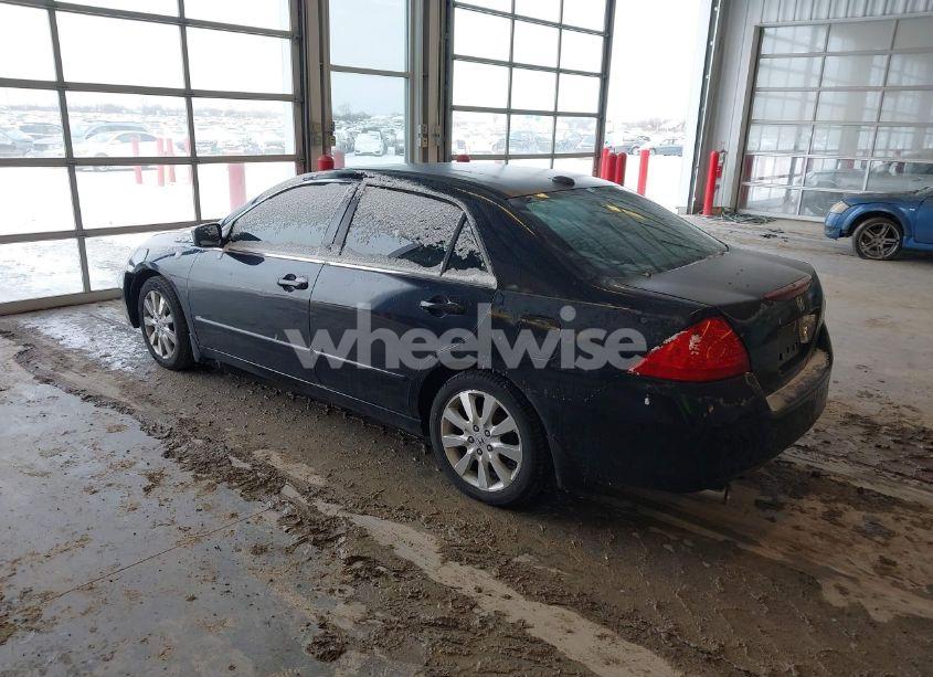 Photo 3 of 2007 Honda Accord 3.0 EX (VIN 1HGCM665X7A010810)