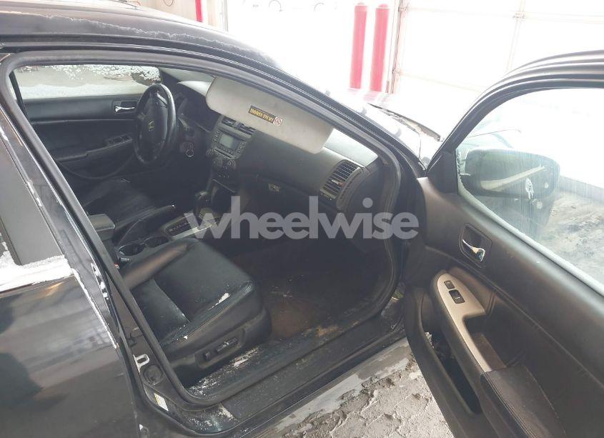 Photo 5 of 2007 Honda Accord 3.0 EX (VIN 1HGCM665X7A010810)