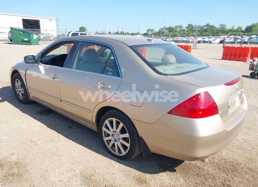 Photo 3 of 2007 Honda Accord 3.0 EX (VIN 1HGCM665X7A014386)