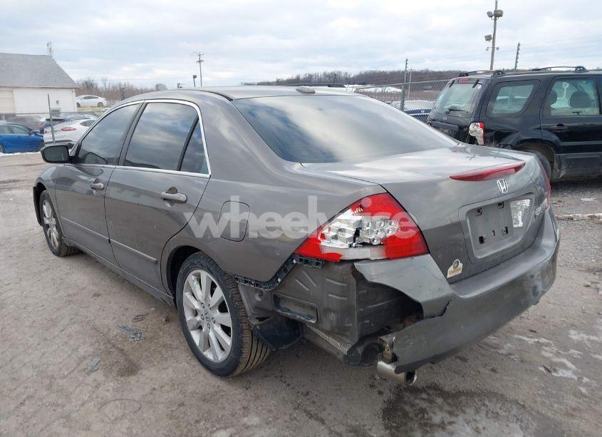 Photo 6 of 2007 Honda Accord 3.0 EX (VIN 1HGCM665X7A019197)