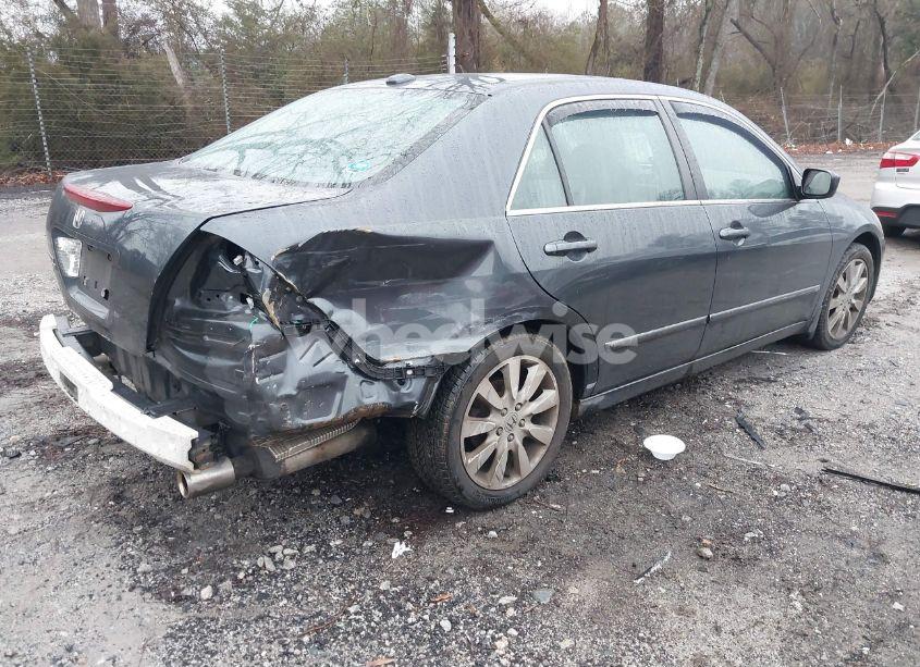 Photo 4 of 2007 Honda Accord 3.0 EX (VIN 1HGCM665X7A041832)