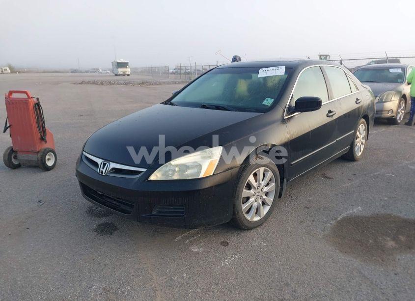 Photo 2 of 2007 Honda Accord 3.0 EX (VIN 1HGCM665X7A059862)