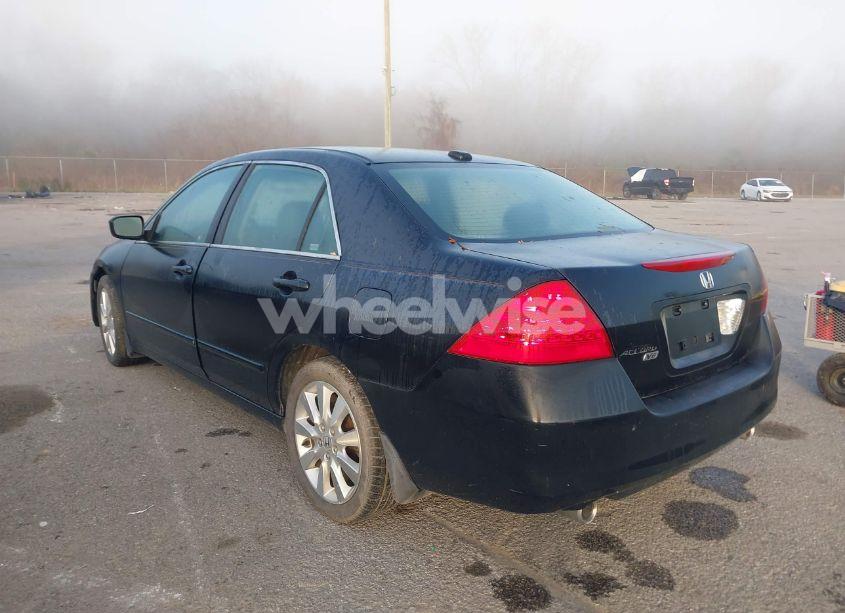 Photo 3 of 2007 Honda Accord 3.0 EX (VIN 1HGCM665X7A059862)