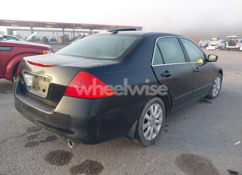 Photo 4 of 2007 Honda Accord 3.0 EX (VIN 1HGCM665X7A059862)