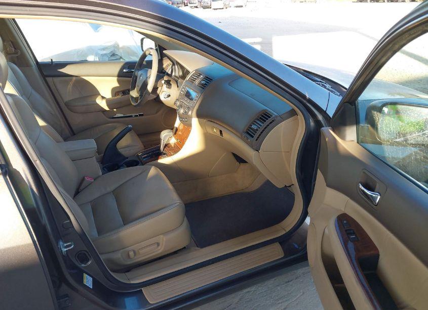 Photo 5 of 2007 Honda Accord 3.0 EX (VIN 1HGCM665X7A067427)