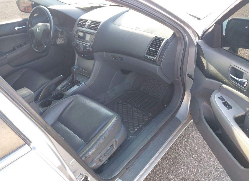 Photo 5 of 2007 Honda Accord 3.0 EX (VIN 1HGCM665X7A093624)