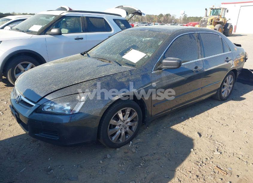 Photo 2 of 2007 Honda Accord 3.0 EX (VIN 1HGCM665X7A104296)