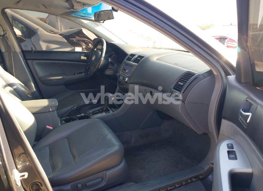 Photo 5 of 2007 Honda Accord 3.0 EX (VIN 1HGCM665X7A104296)