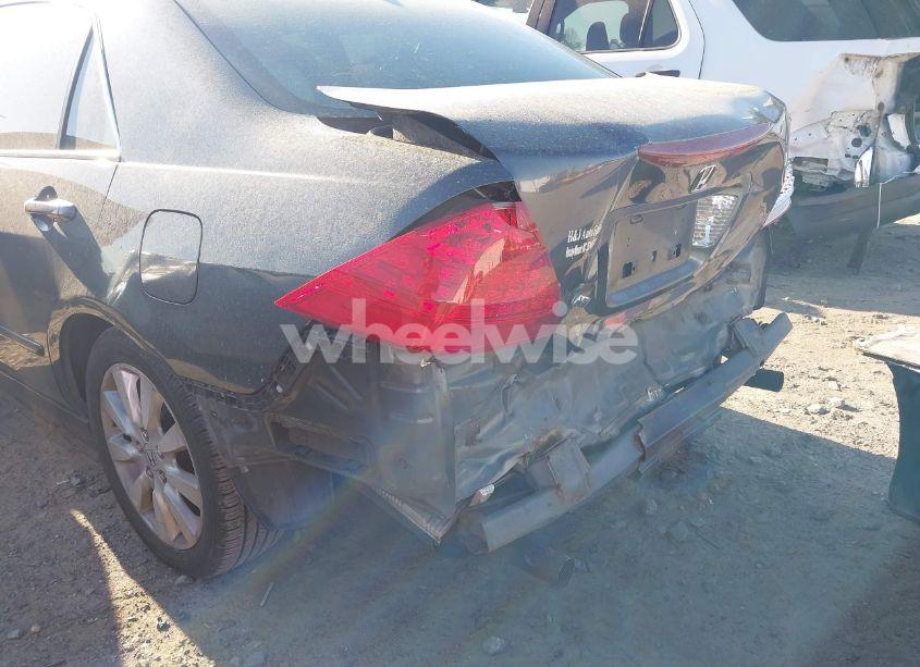 Photo 6 of 2007 Honda Accord 3.0 EX (VIN 1HGCM665X7A104296)