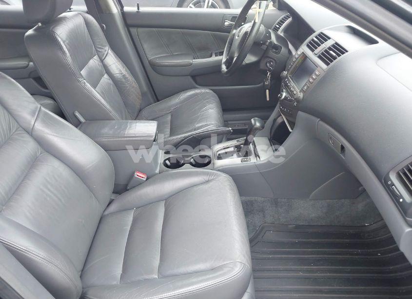 Photo 5 of 2003 Honda Accord 3.0 EX (VIN 1HGCM66803A046526)