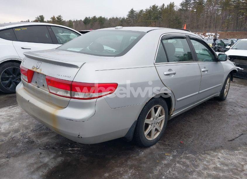 Photo 4 of 2004 Honda Accord 3.0 EX (VIN 1HGCM66804A069435)