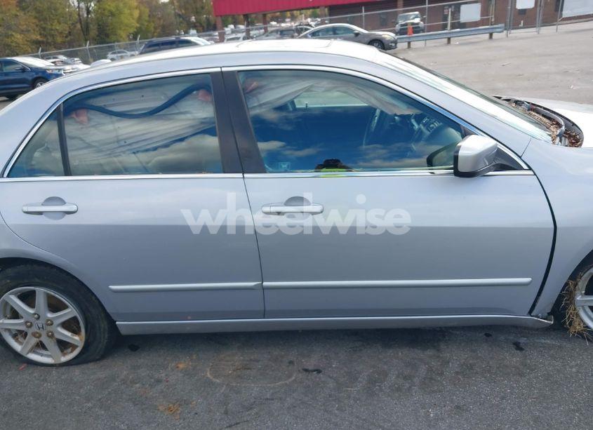 Photo 13 of 2004 Honda Accord 3.0 EX (VIN 1HGCM66804A081083)