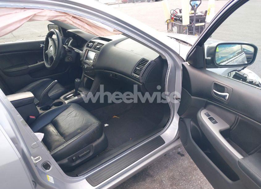 Photo 5 of 2004 Honda Accord 3.0 EX (VIN 1HGCM66804A081083)