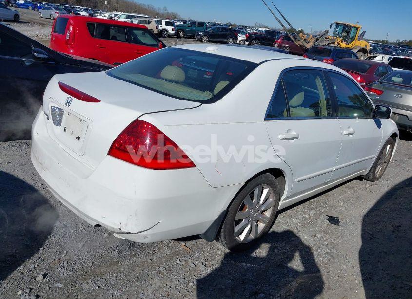 Photo 4 of 2006 Honda Accord 3.0 EX (VIN 1HGCM66806A029696)