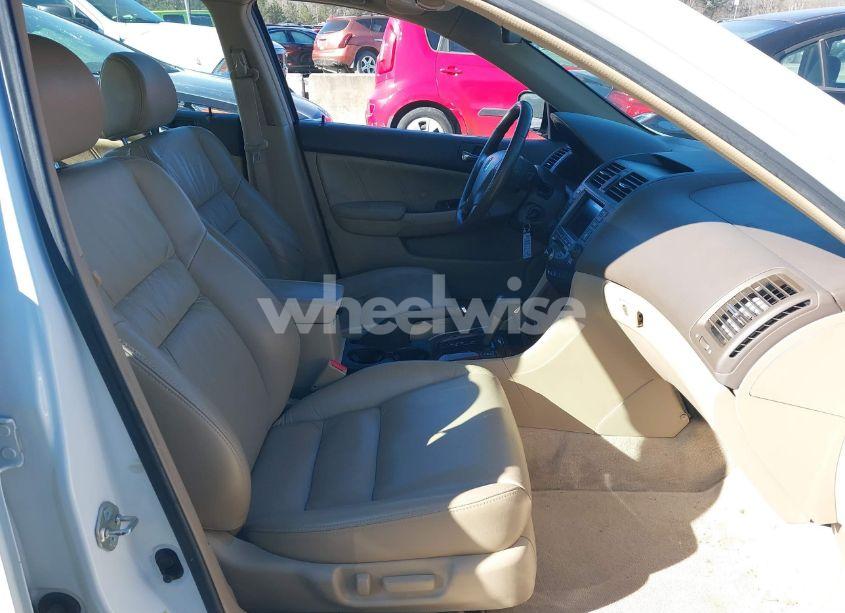 Photo 5 of 2006 Honda Accord 3.0 EX (VIN 1HGCM66806A029696)