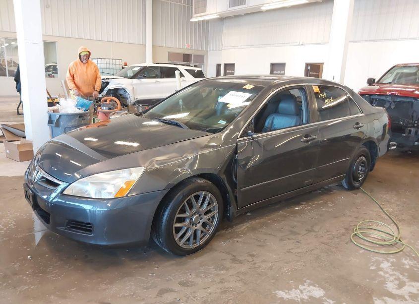 Photo 2 of 2007 Honda Accord 3.0 EX (VIN 1HGCM66807A008767)