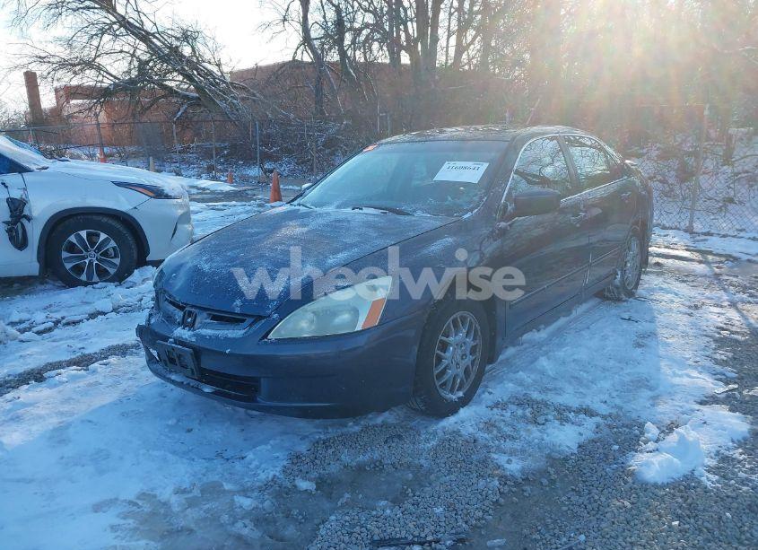 Photo 2 of 2005 Honda Accord 3.0 EX (VIN 1HGCM66815A071907)