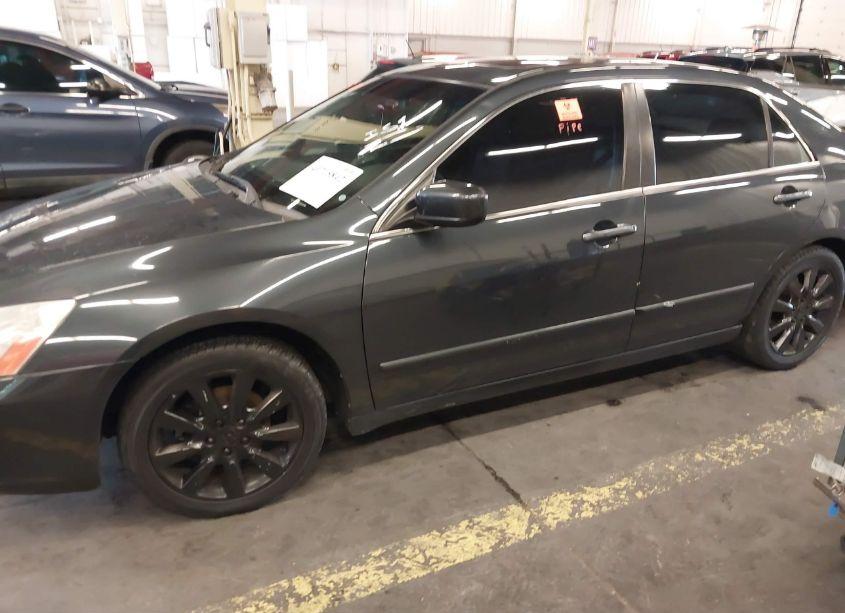 Photo 15 of 2006 Honda Accord 3.0 EX (VIN 1HGCM66816A028167)