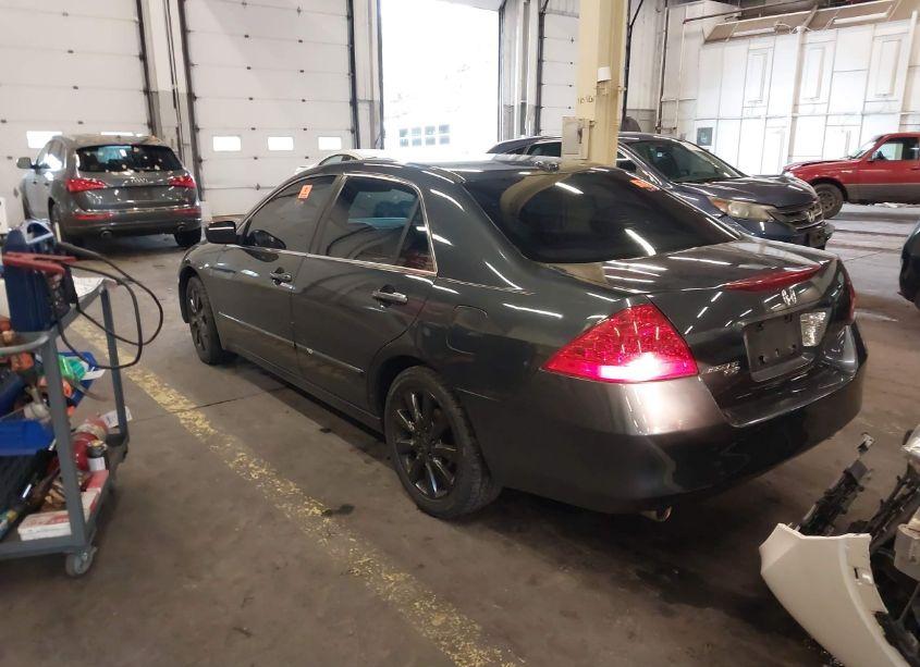 Photo 3 of 2006 Honda Accord 3.0 EX (VIN 1HGCM66816A028167)