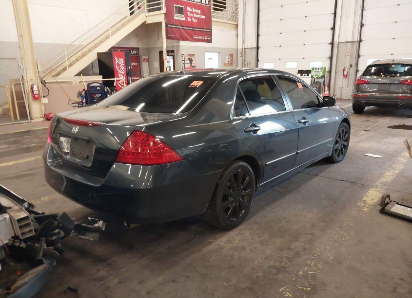 Photo 4 of 2006 Honda Accord 3.0 EX (VIN 1HGCM66816A028167)