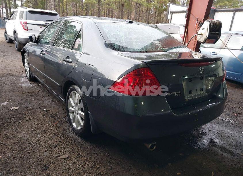 Photo 3 of 2006 Honda Accord 3.0 EX (VIN 1HGCM66816A060035)