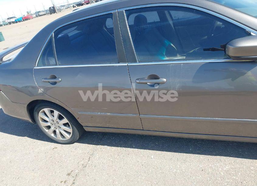 Photo 6 of 2007 Honda Accord 3.0 EX (VIN 1HGCM66817A017221)