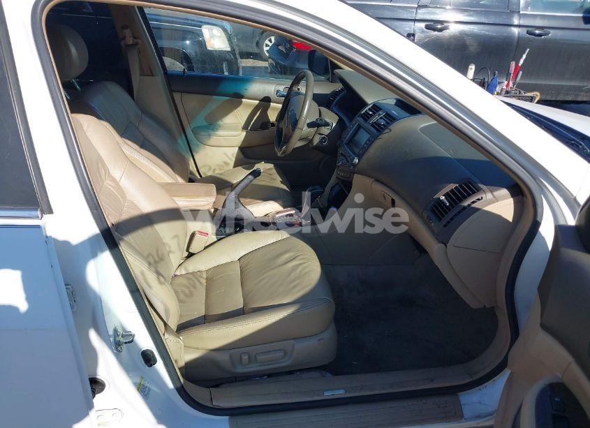 Photo 5 of 2007 Honda Accord 3.0 EX (VIN 1HGCM66817A069562)