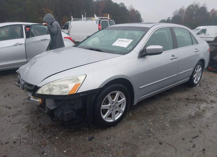 Photo 2 of 2003 Honda Accord 3.0 EX (VIN 1HGCM66823A035401)